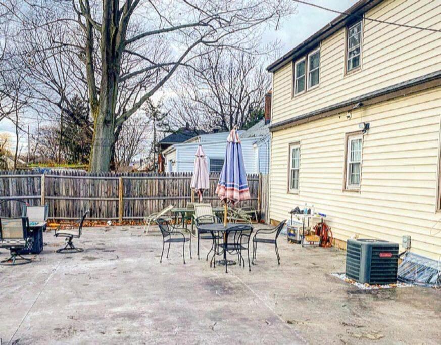 Adorable&Cozy Suburban Home Mins From Dwtn/Airport Rochester Esterno foto